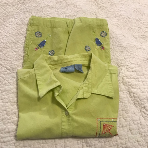 Jane Ashley lime green collared shirt embellished with boat drinks (2X) - Picture 10 of 10